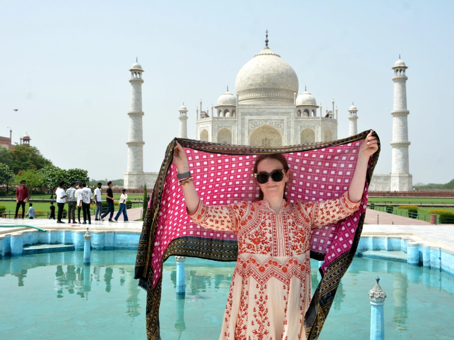 Taj Mahal Sunrise Tour with Rescued Elephants and Bears