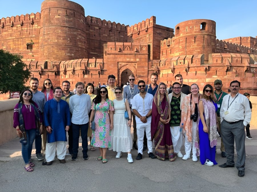 Delhi and Agra Private 2 Day Trip by Car